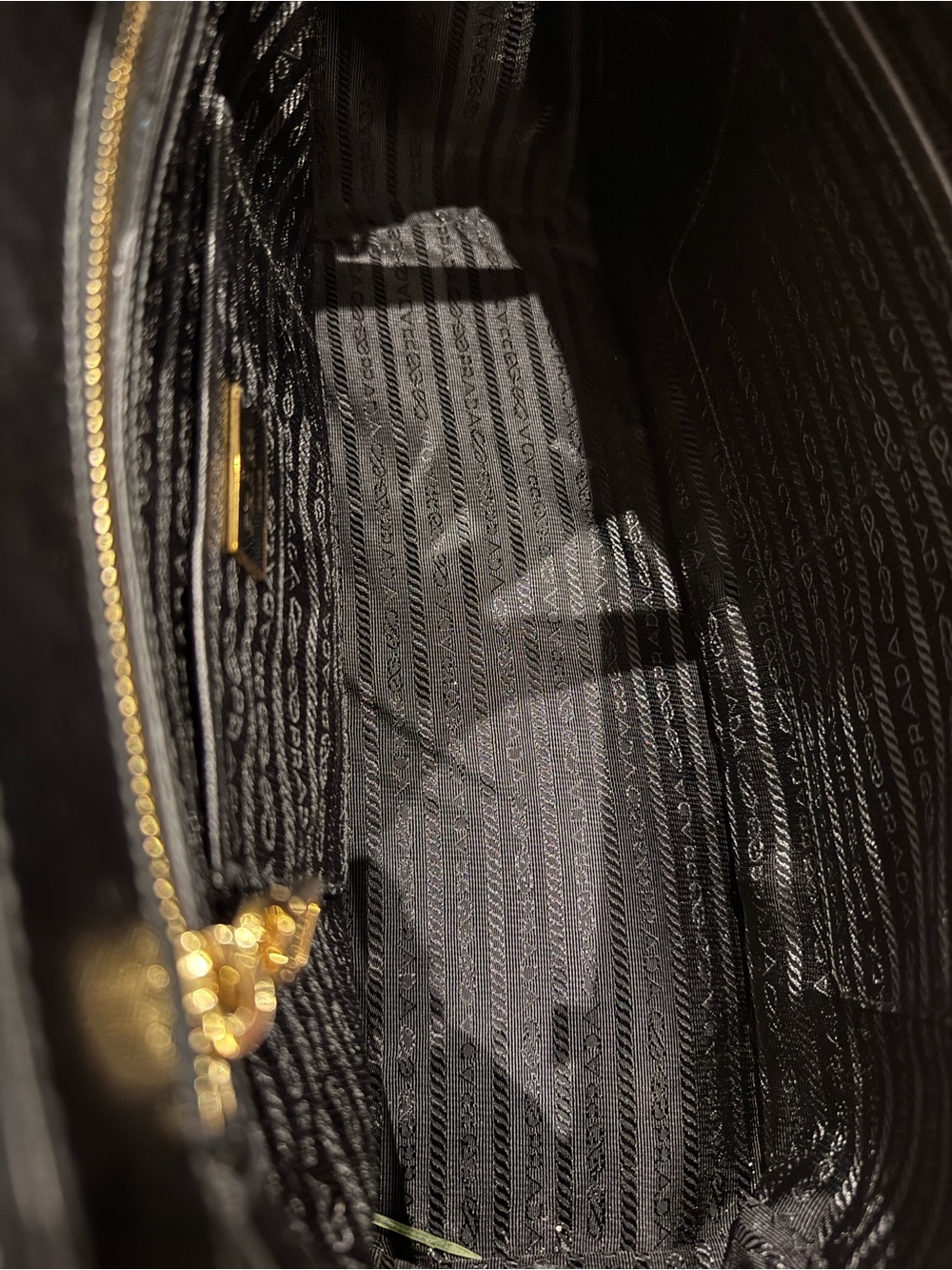 [Authentic] PRADA Saffiano Lux Galleria Medium Double Zip Tote in Black - Picture 12 of 16